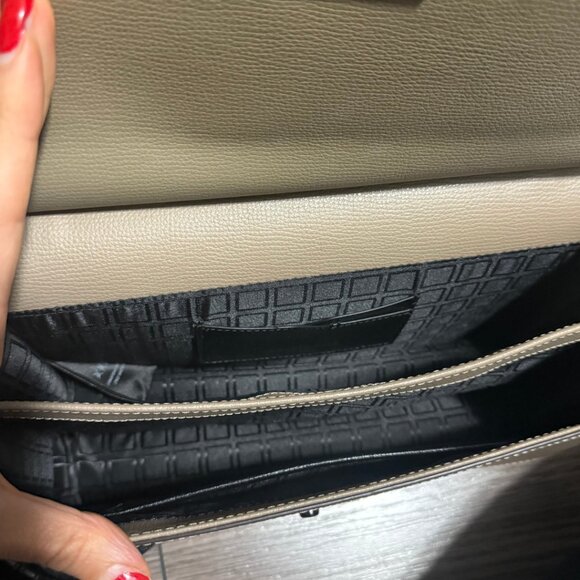 Kenneth Cole Taupe & White Leather Alex Shoulder Bag – Like New - Picture 6 of 10